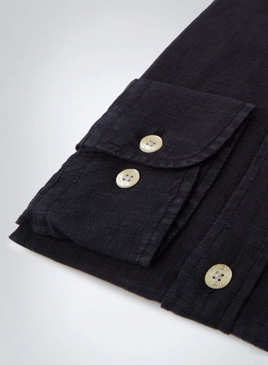 "Mens Hidden Button Linen Shirt in Navy - Oxford Shirt Co."