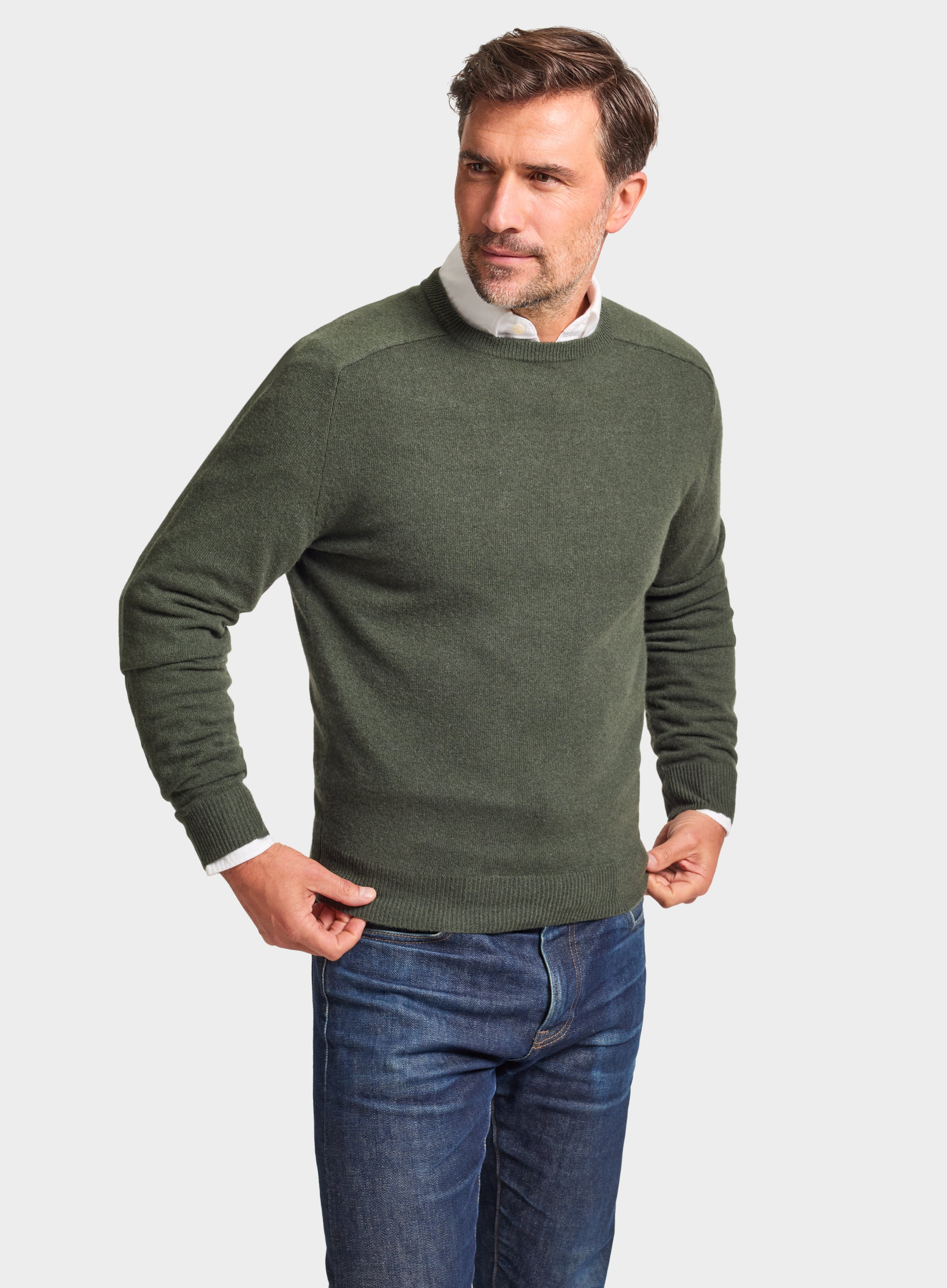 Mens Cashmere Crew Neck Jumper in Highland Green - Oxford Shirt Co.