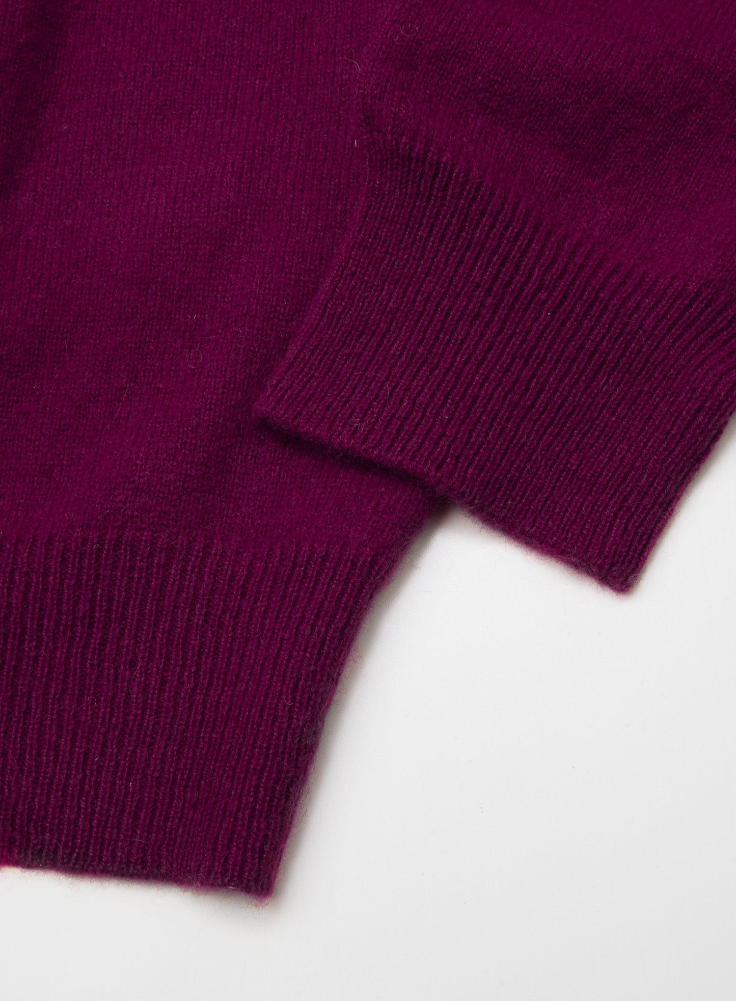 Cashmere V Neck in Raspberry