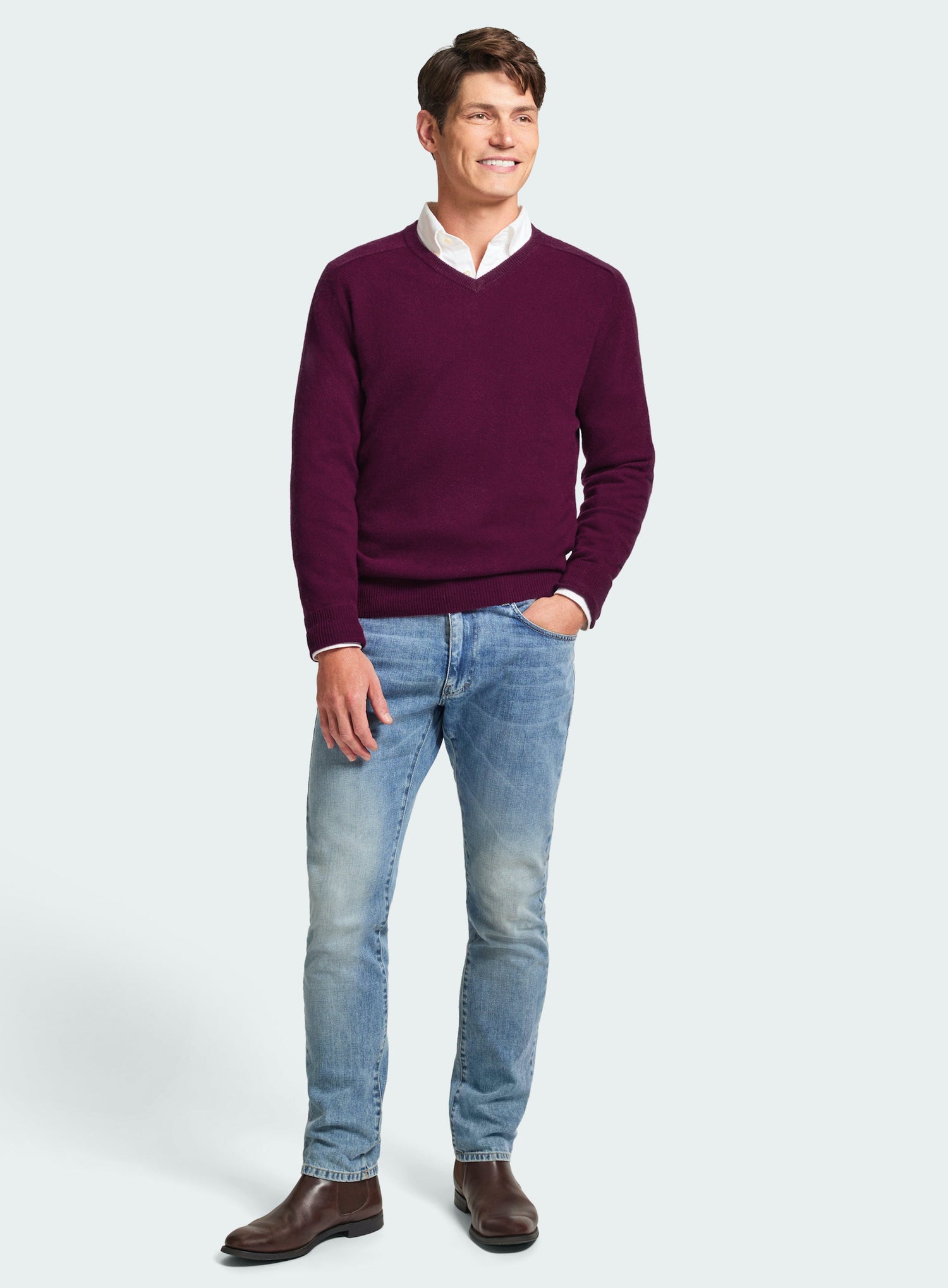 Cashmere V Neck in Raspberry