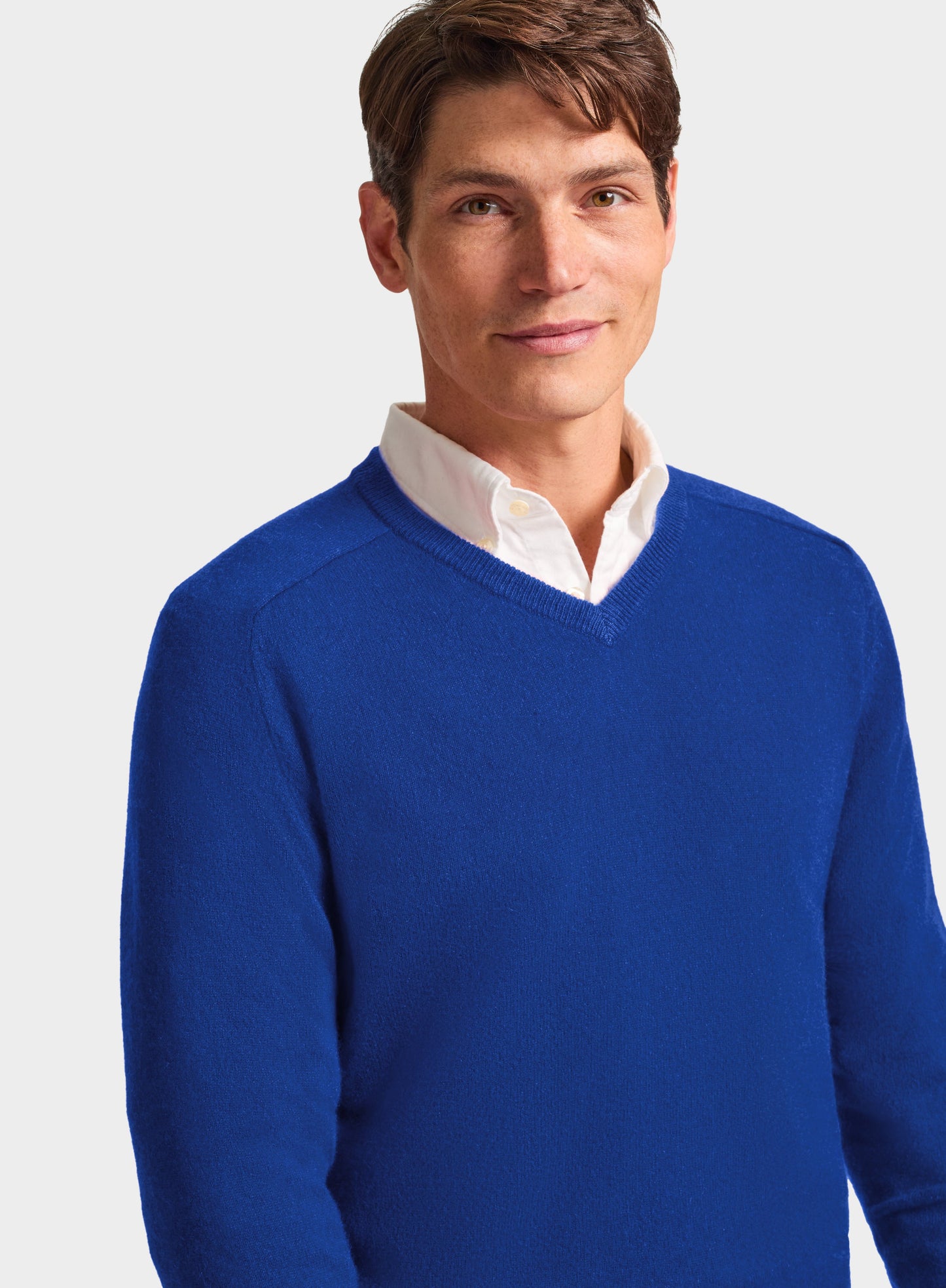 Cashmere V Neck in Ultra Blue