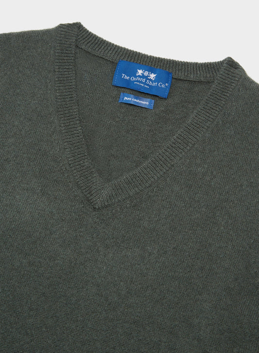 Men’s cashmere sleeveless vest in Highland Green.