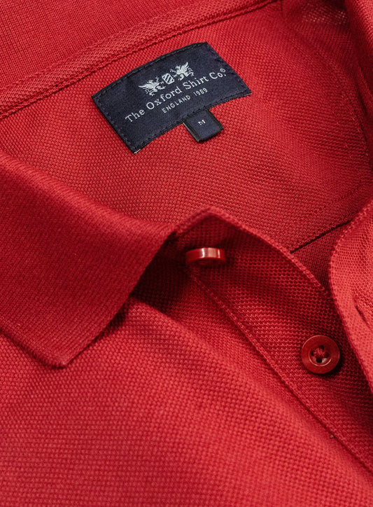 Men’s pique polo shirt in Red.