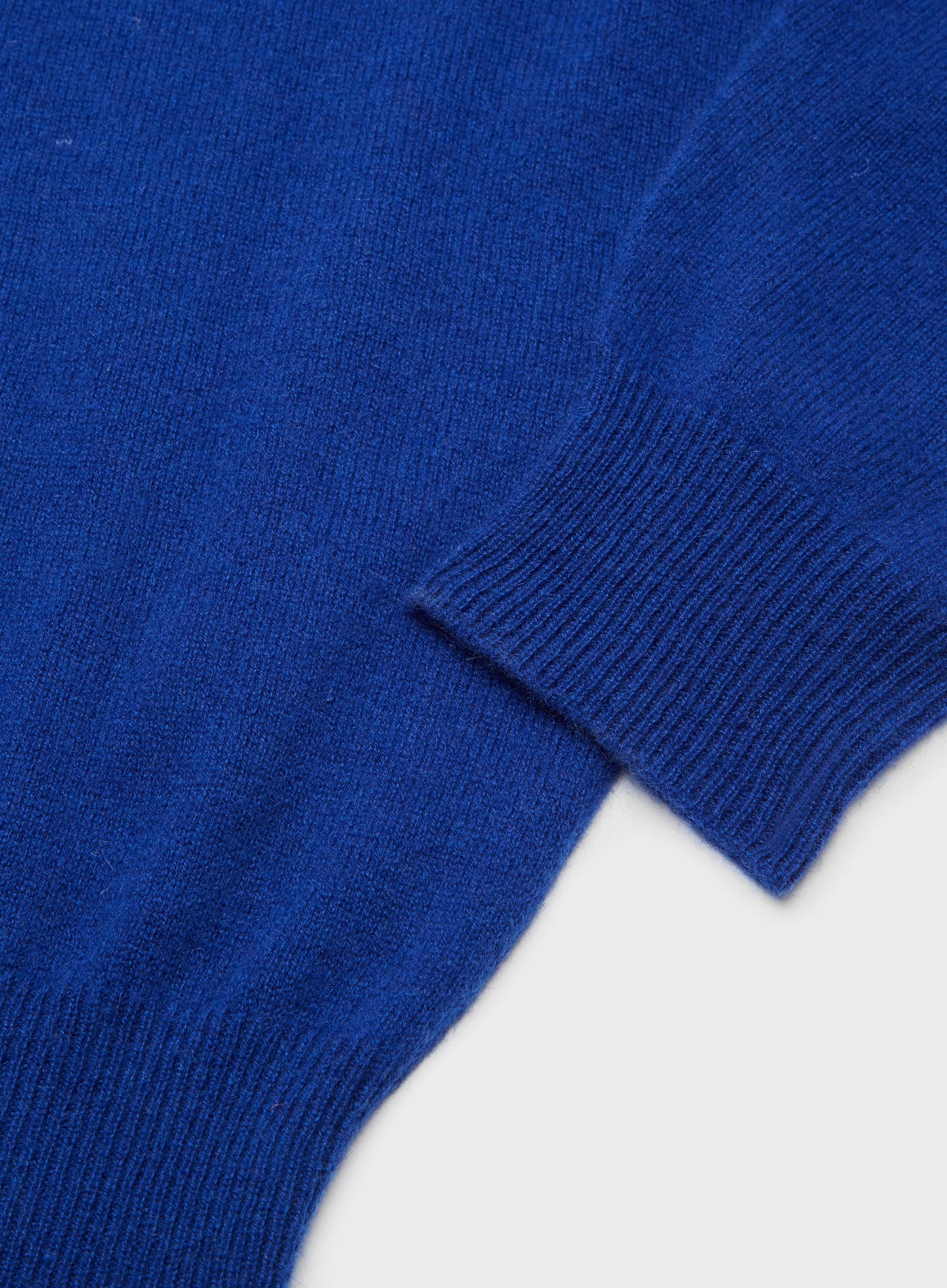 Cashmere V Neck in Ultra Blue