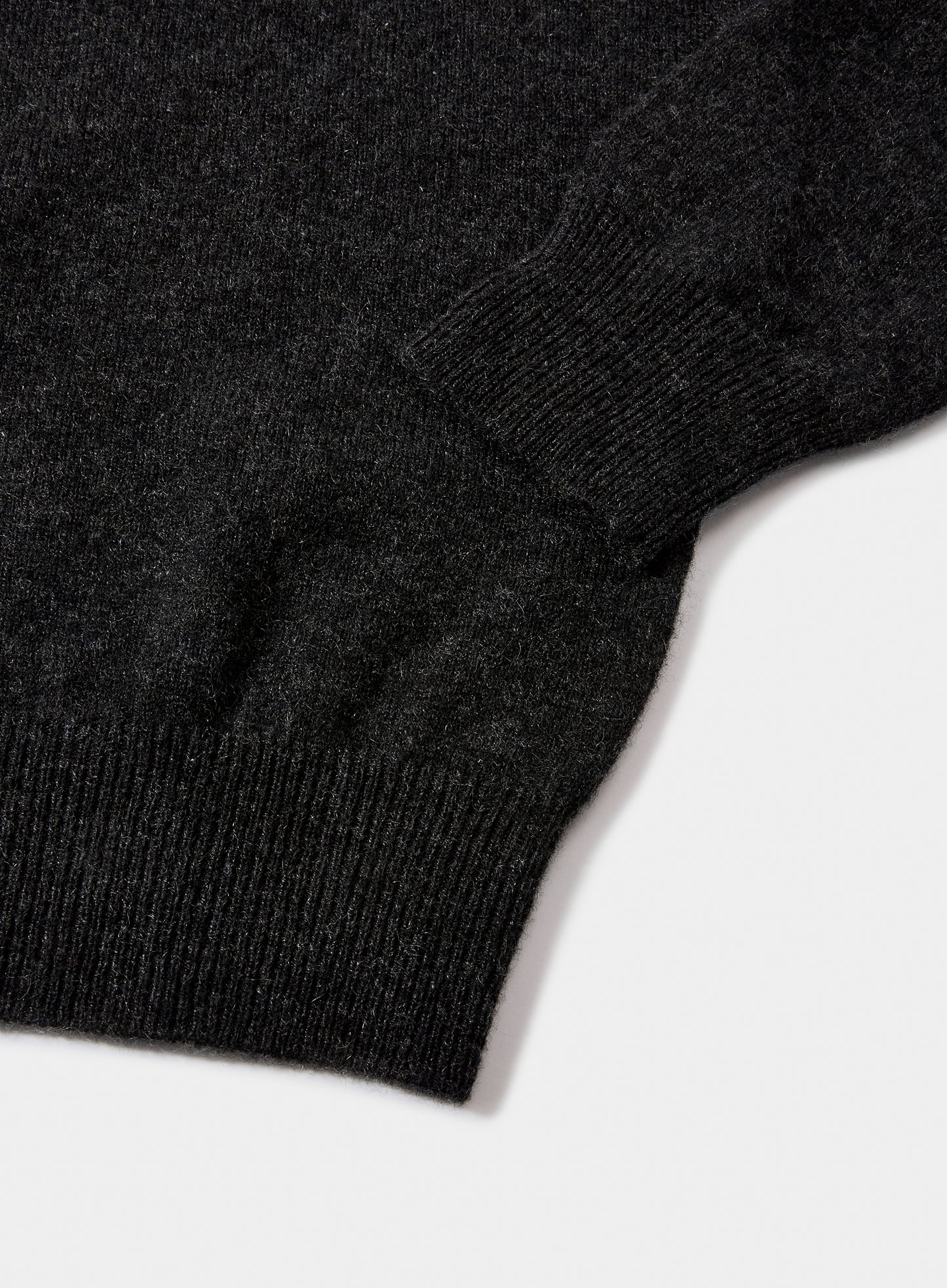 Cashmere V Neck - Charcoal