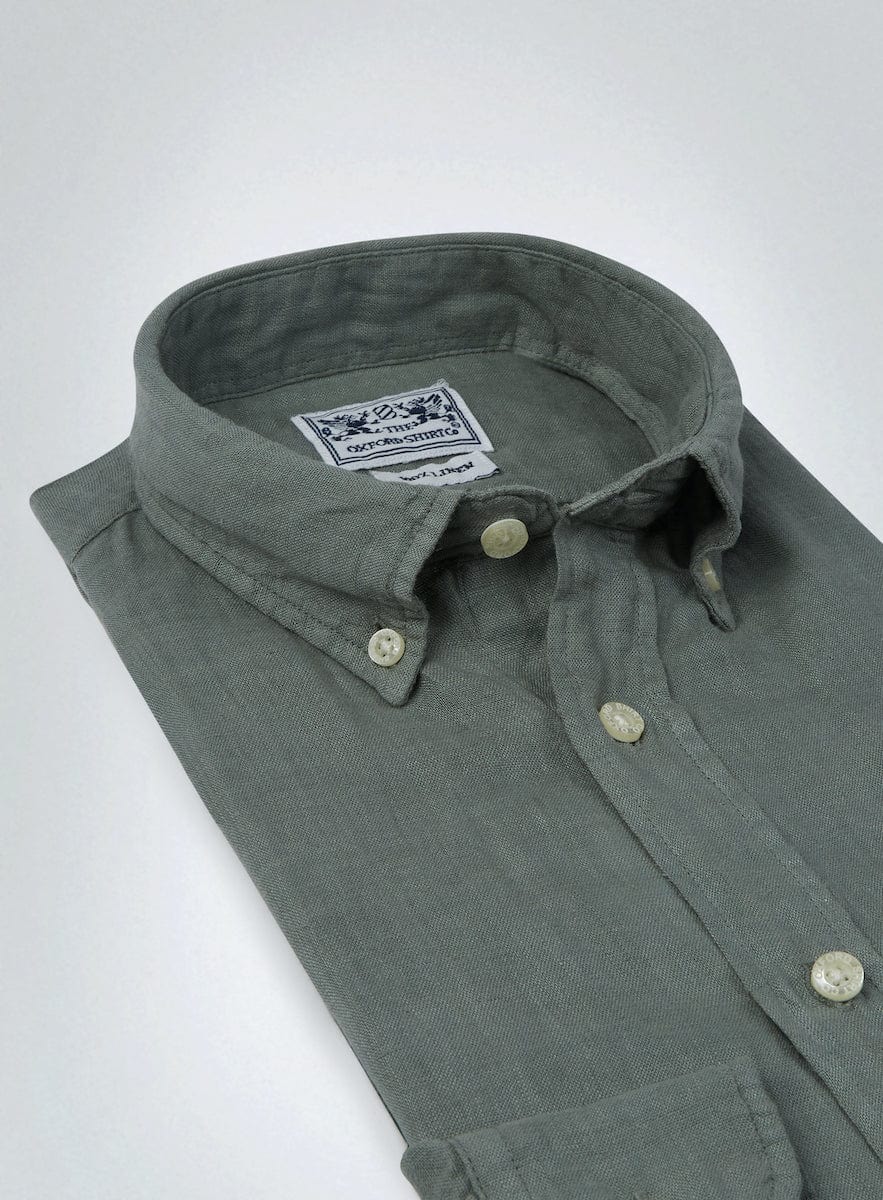 "Classic Fit Linen Shirt in Moss"