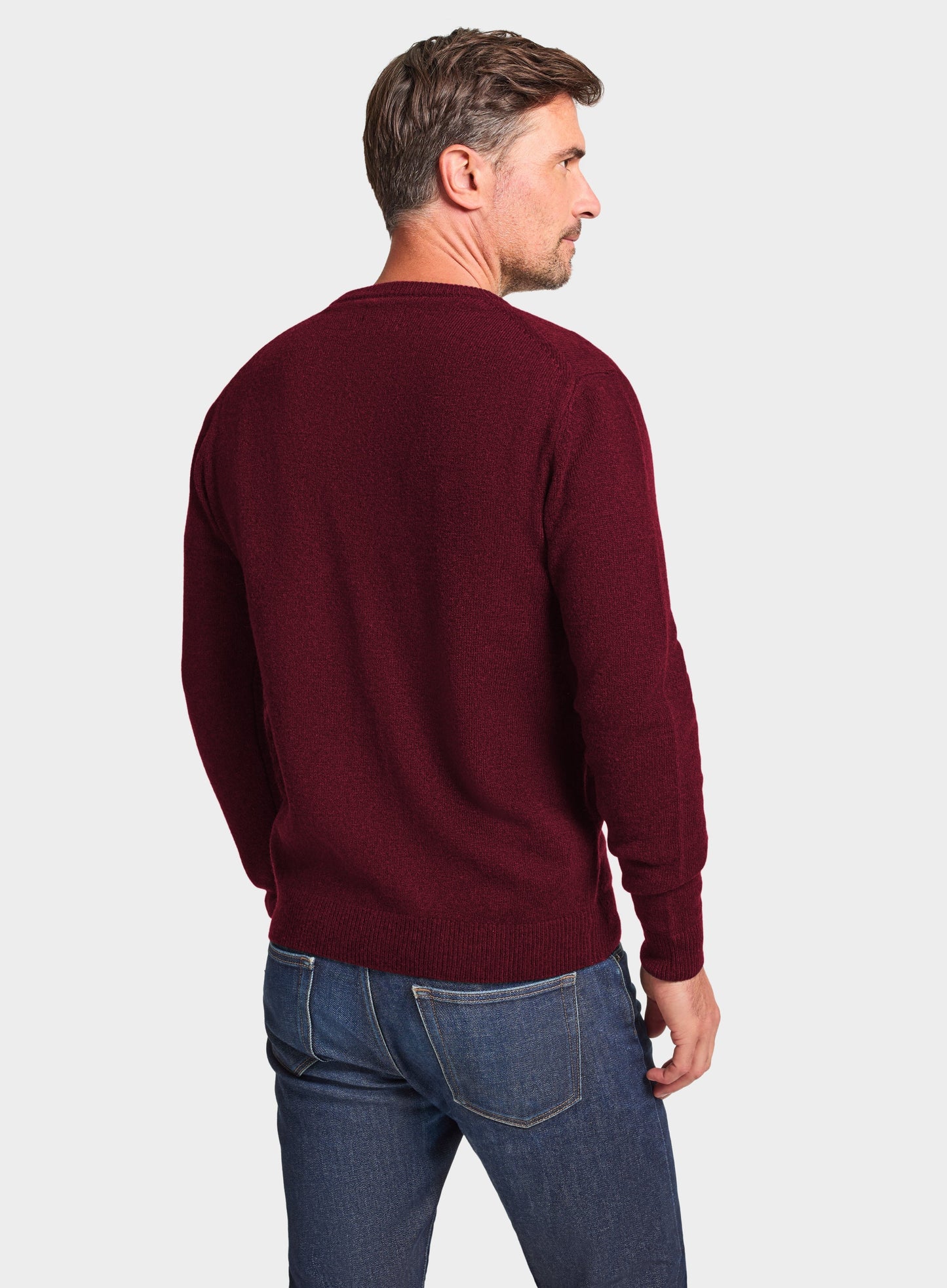 "Cashmere Crew Neck in Bordeaux"