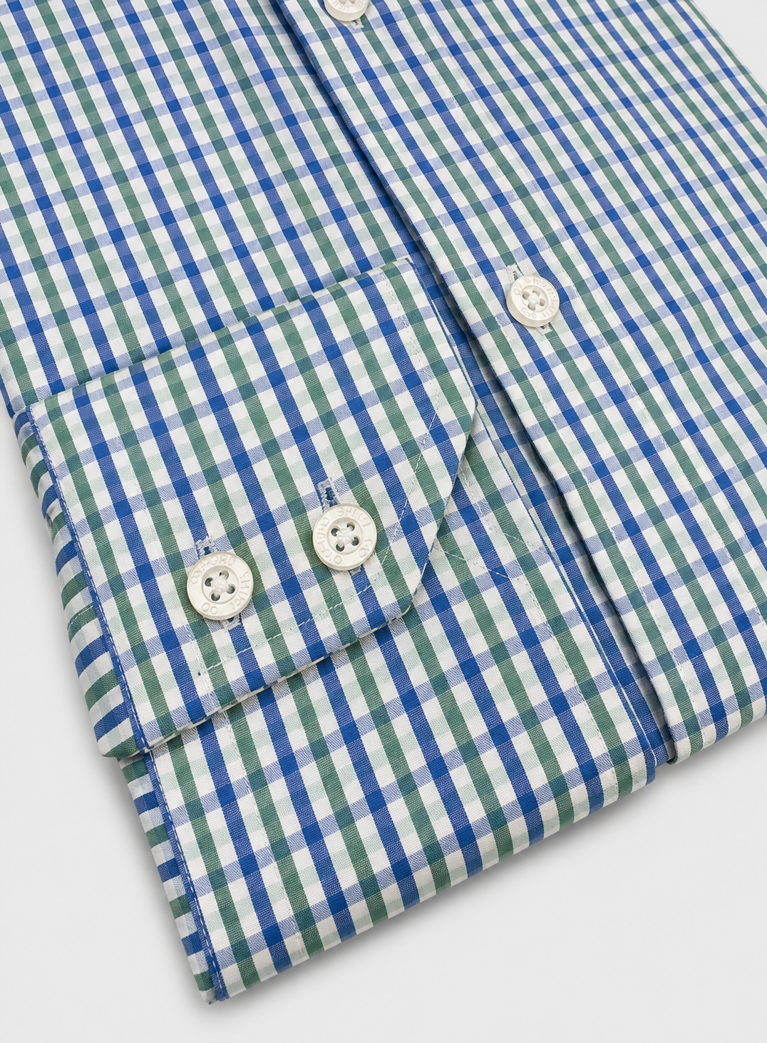 Classic Shirt in Green and Navy Gingham