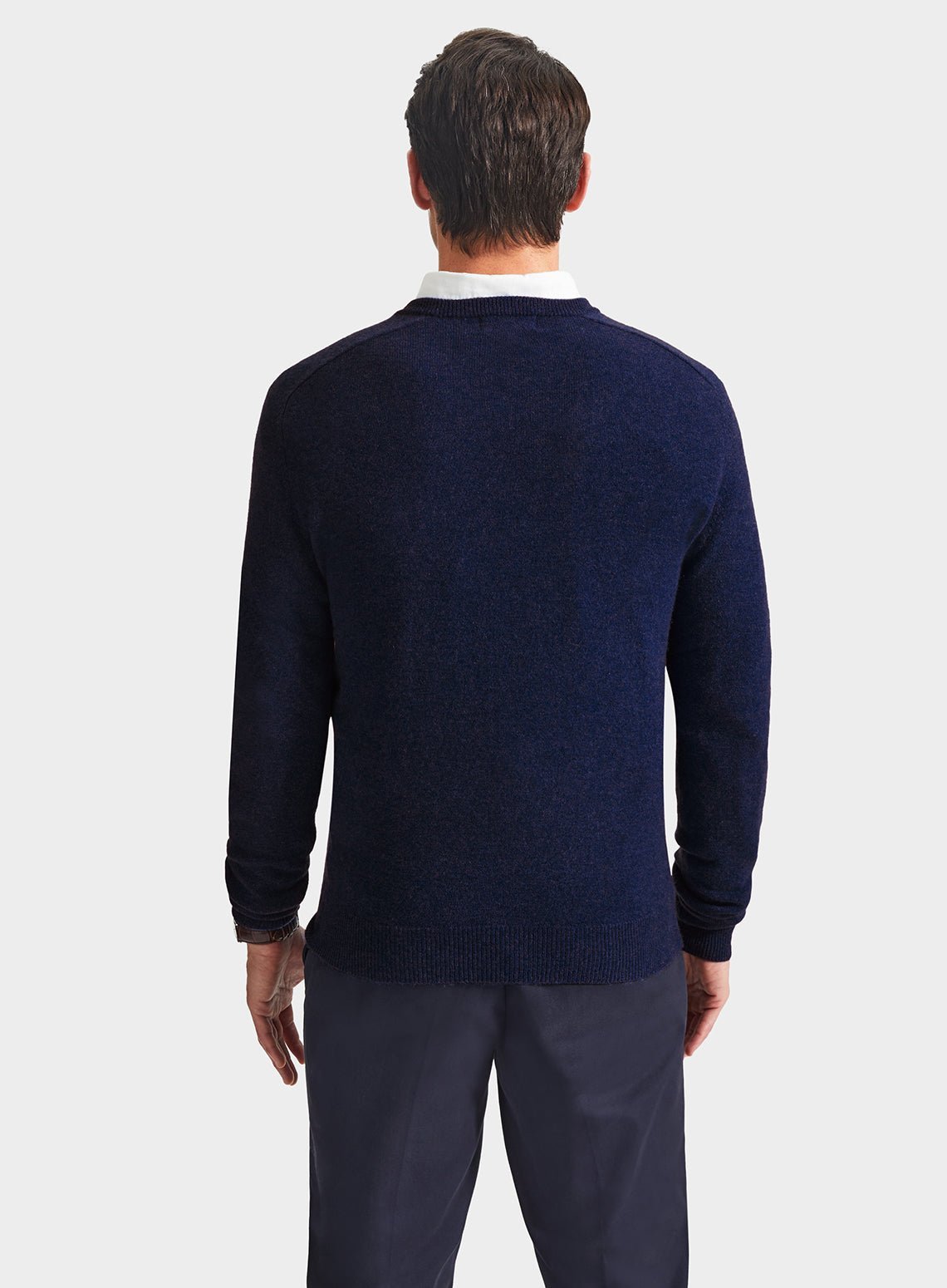 Cashmere V Neck in Navy