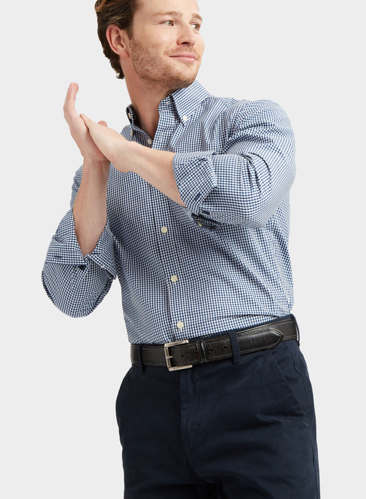 Men’s button-down gingham shirt in Navy.