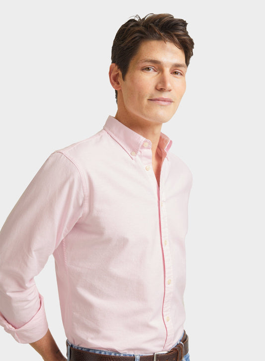 Men’s button-down Oxford shirt in Pink.