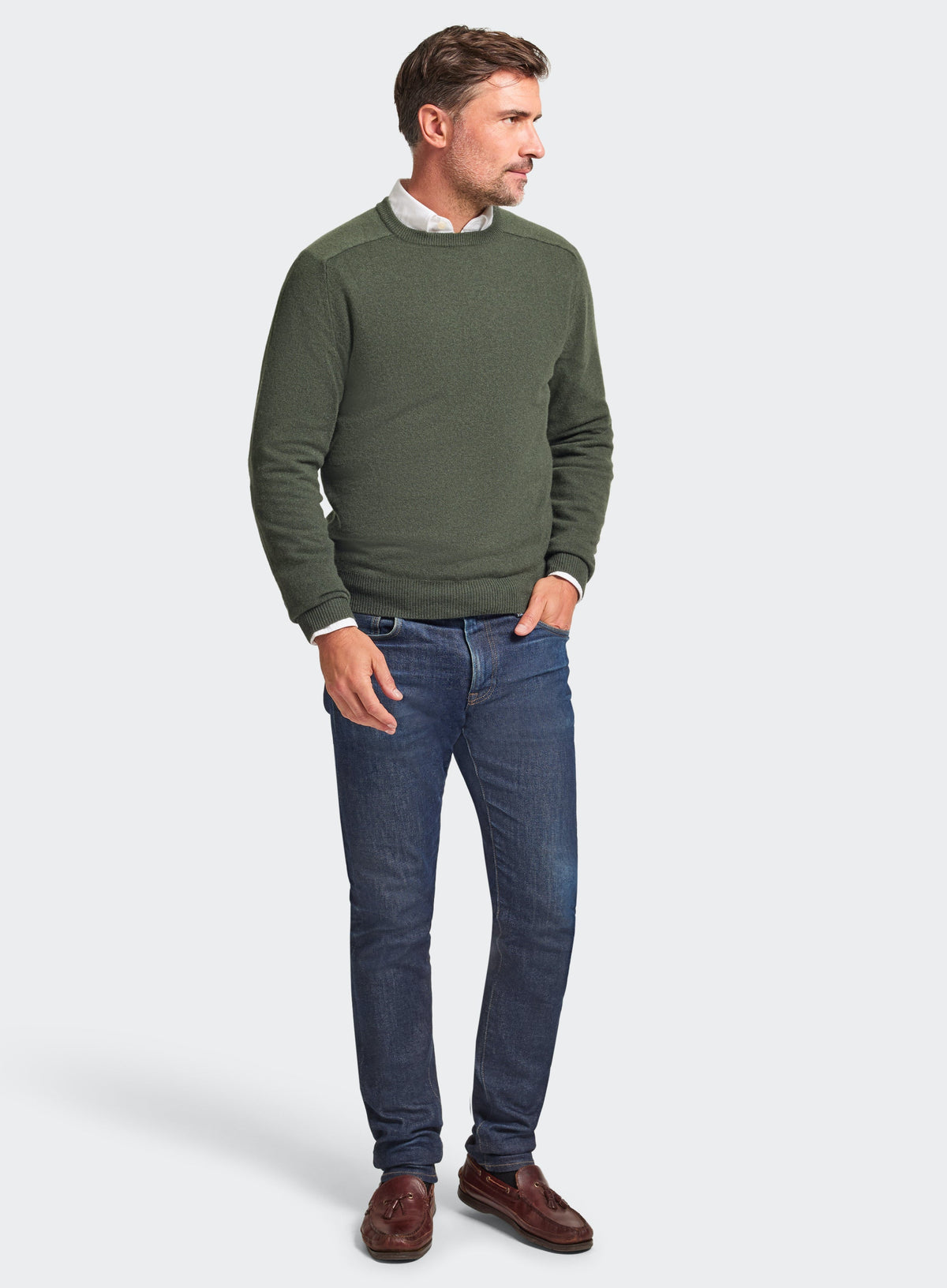 Men’s cashmere crew neck jumper in Highland Green.