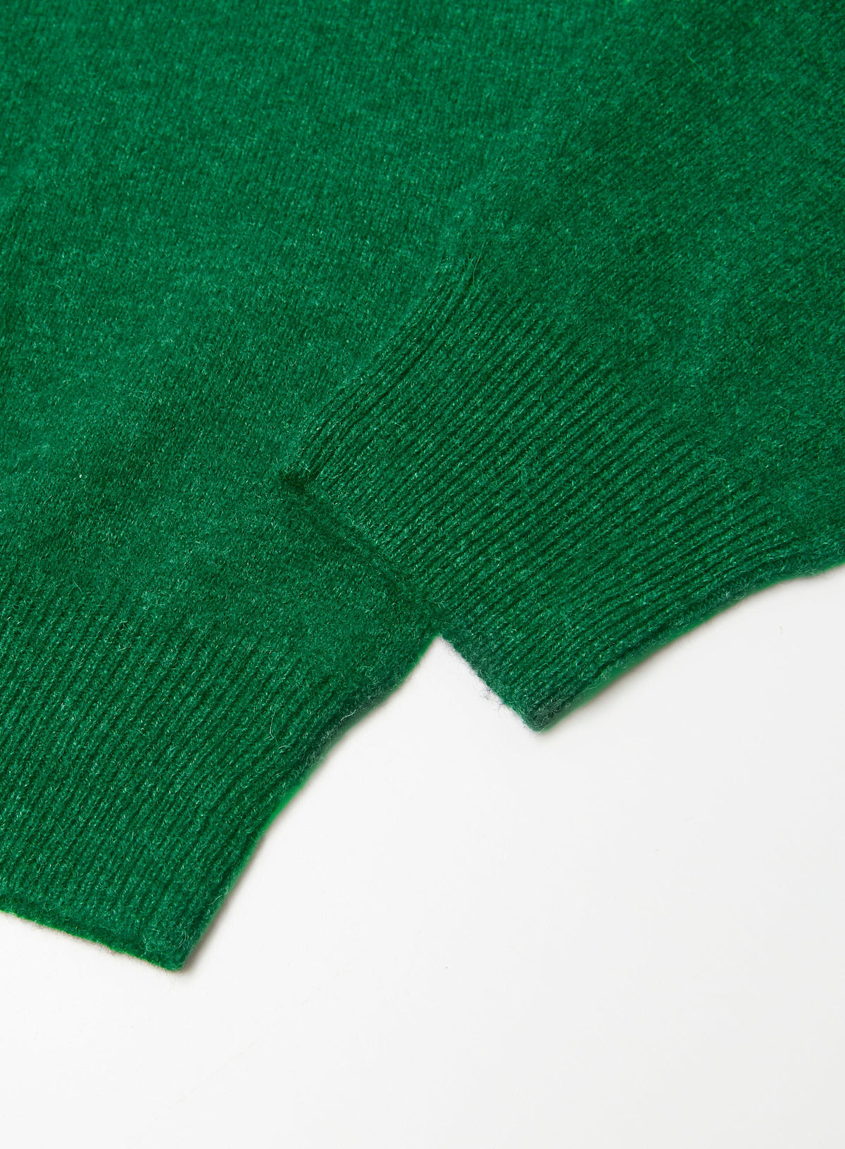 Men’s cashmere quarter zip jumper in Grass.