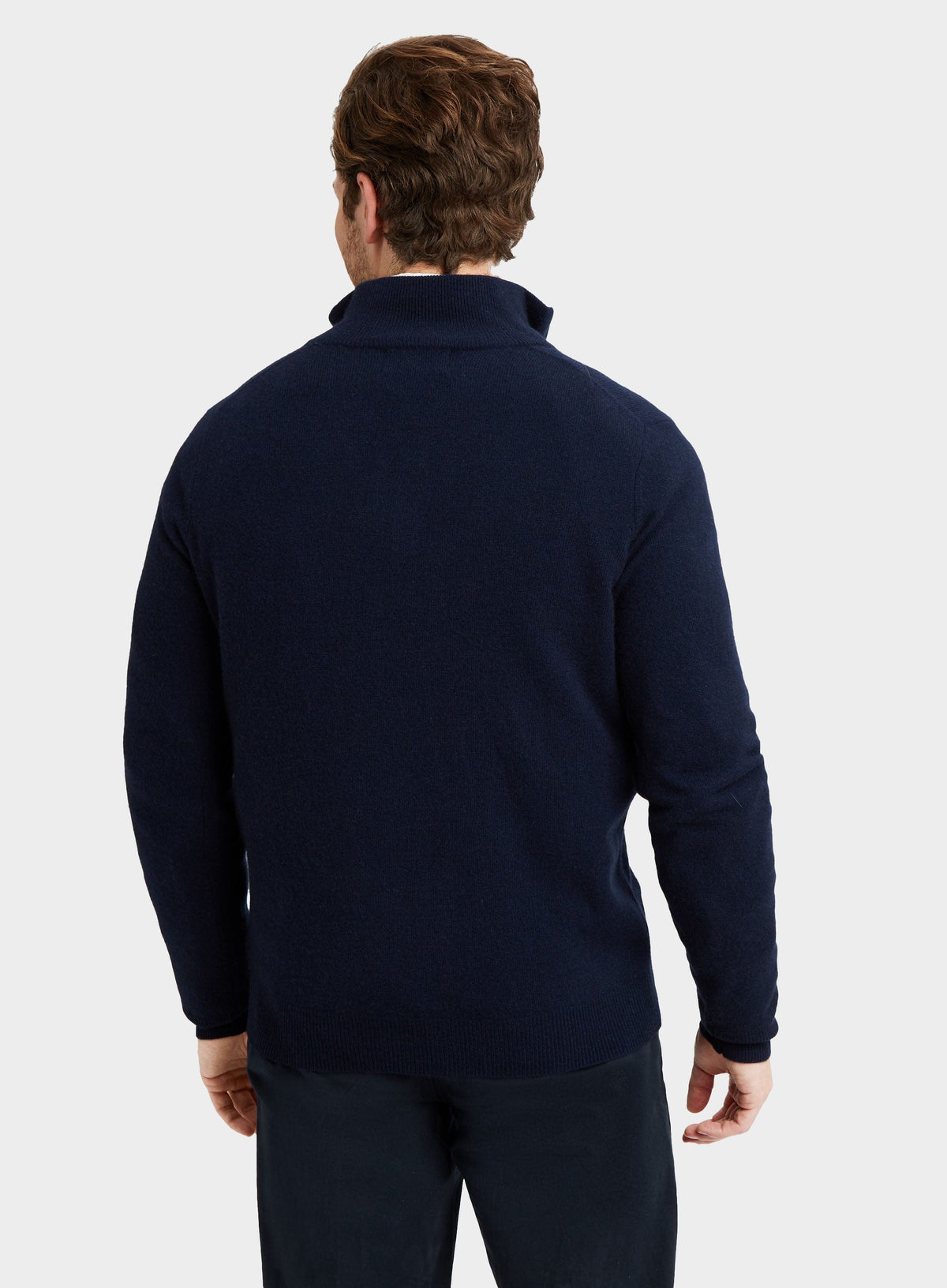 Men’s cashmere quarter zip jumper in Navy.