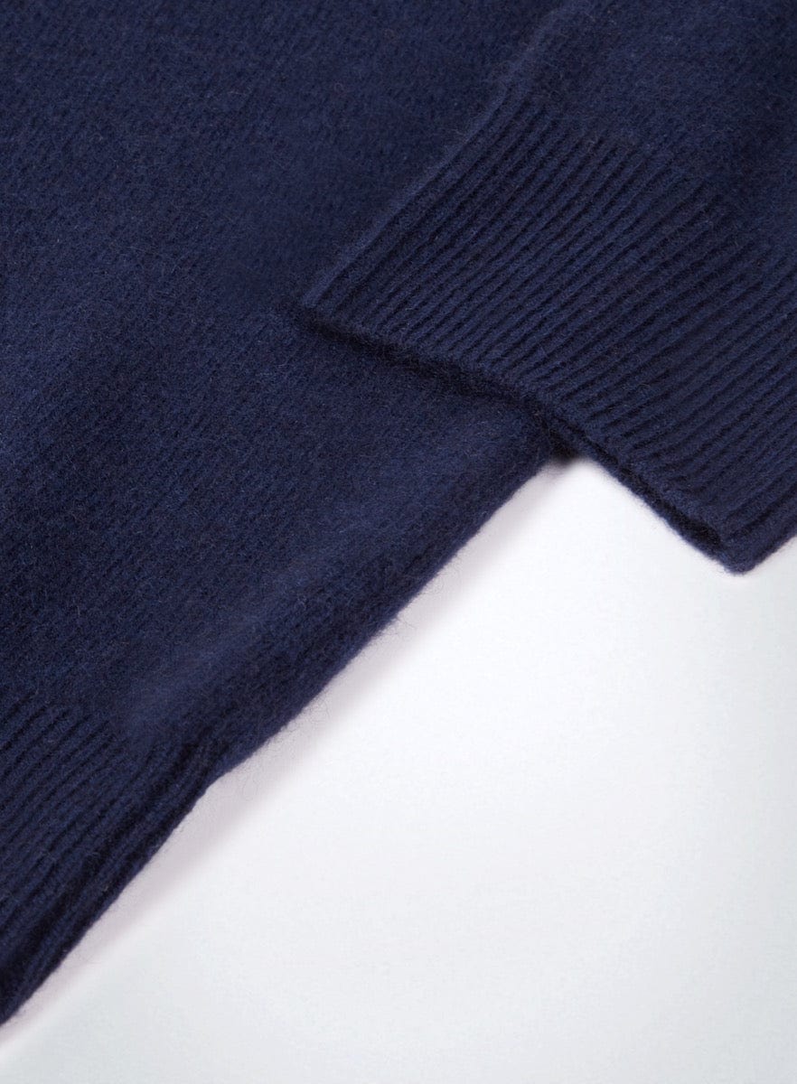 Men’s cashmere quarter zip jumper in Navy.