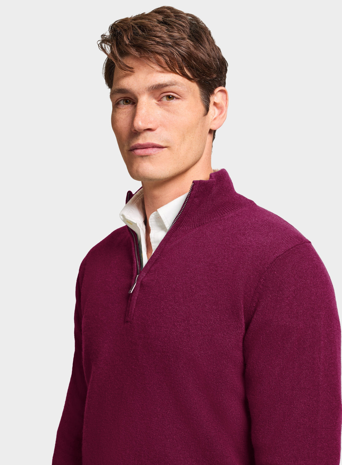 Men’s cashmere quarter zip jumper in Raspberry.