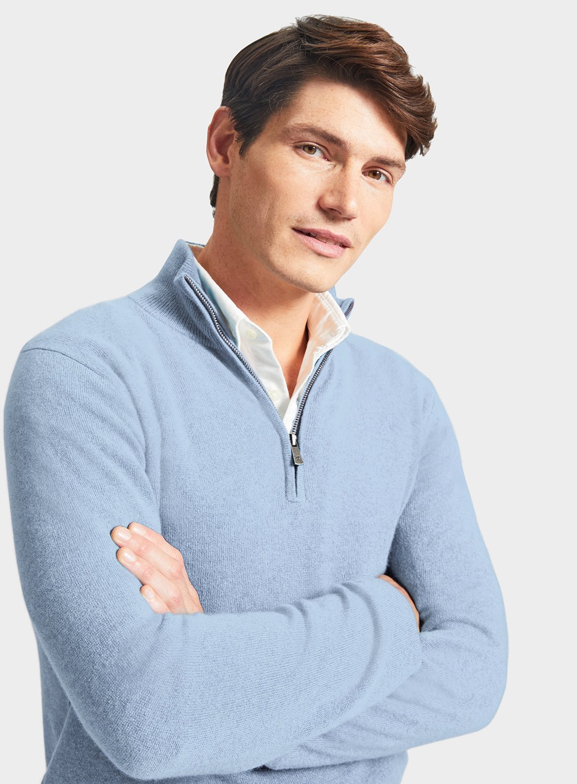 Men’s cashmere quarter zip jumper in Sky.