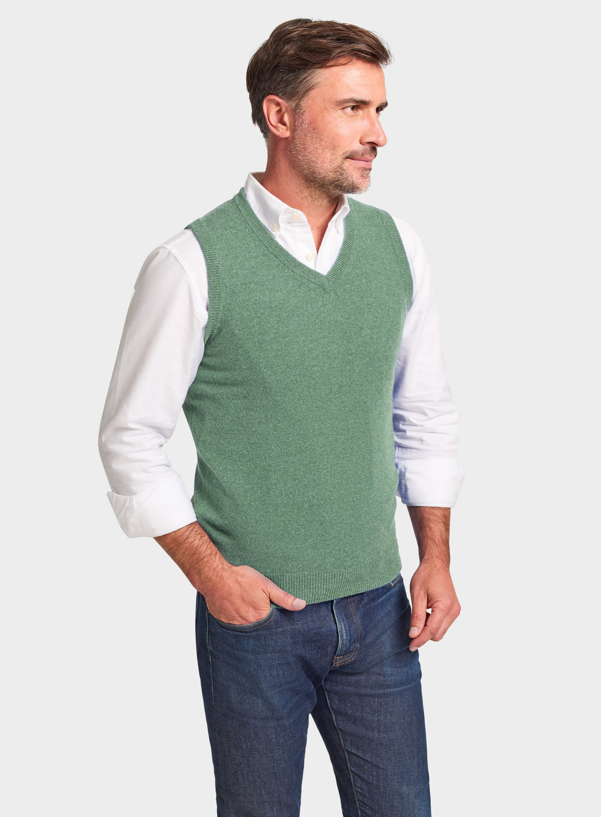 Men’s cashmere sleeveless vest in Green.