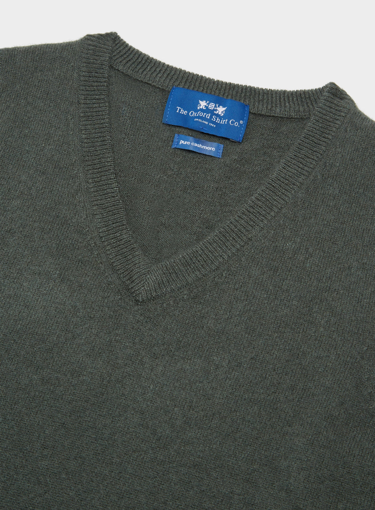 Men’s cashmere sleeveless vest in Highland Green.
