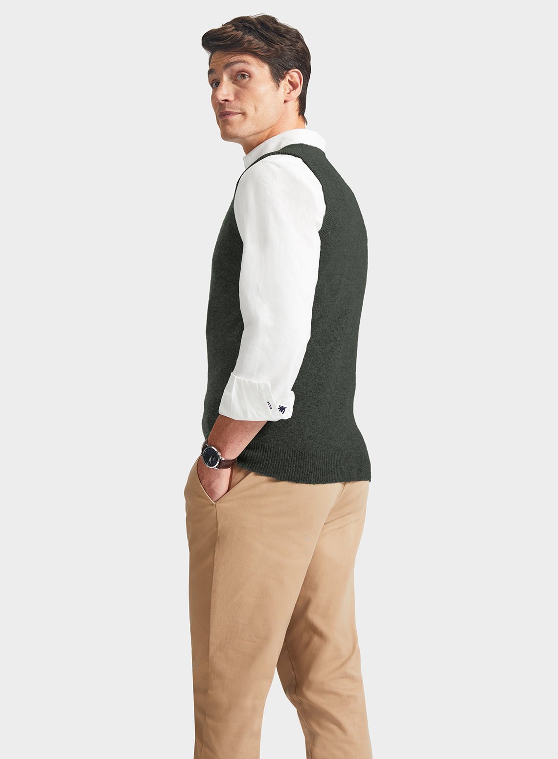 Men’s cashmere sleeveless vest in Highland Green.