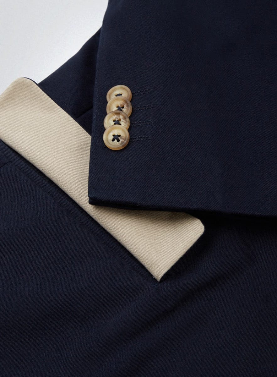 Men’s casual cotton blazer.
