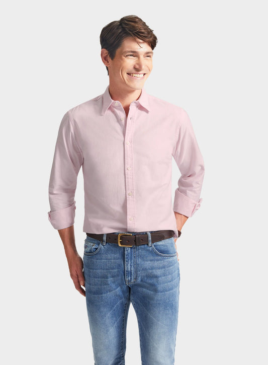 Men’s classic Oxford shirt in Pink.