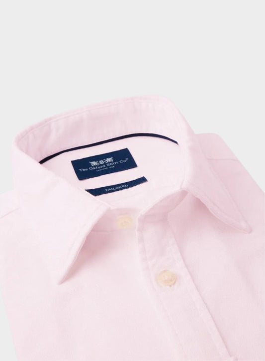 Men’s classic Oxford shirt in Pink.