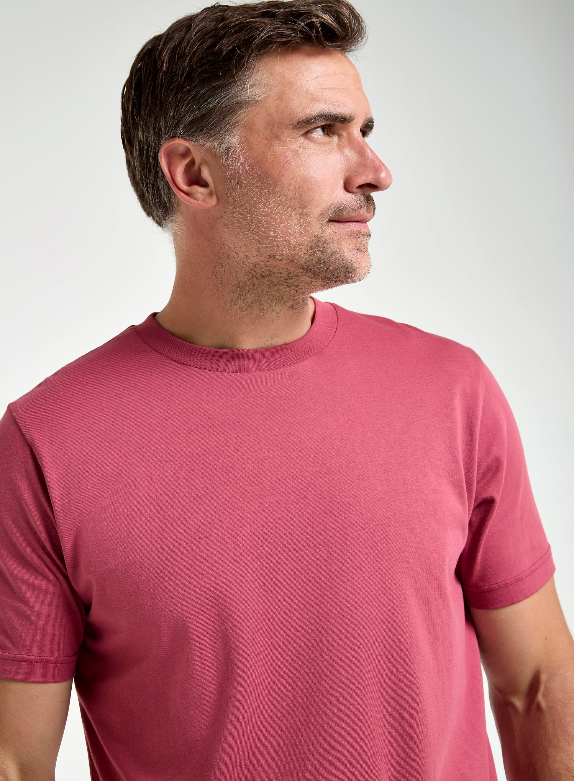 Mens Classic T-Shirt in Burgundy