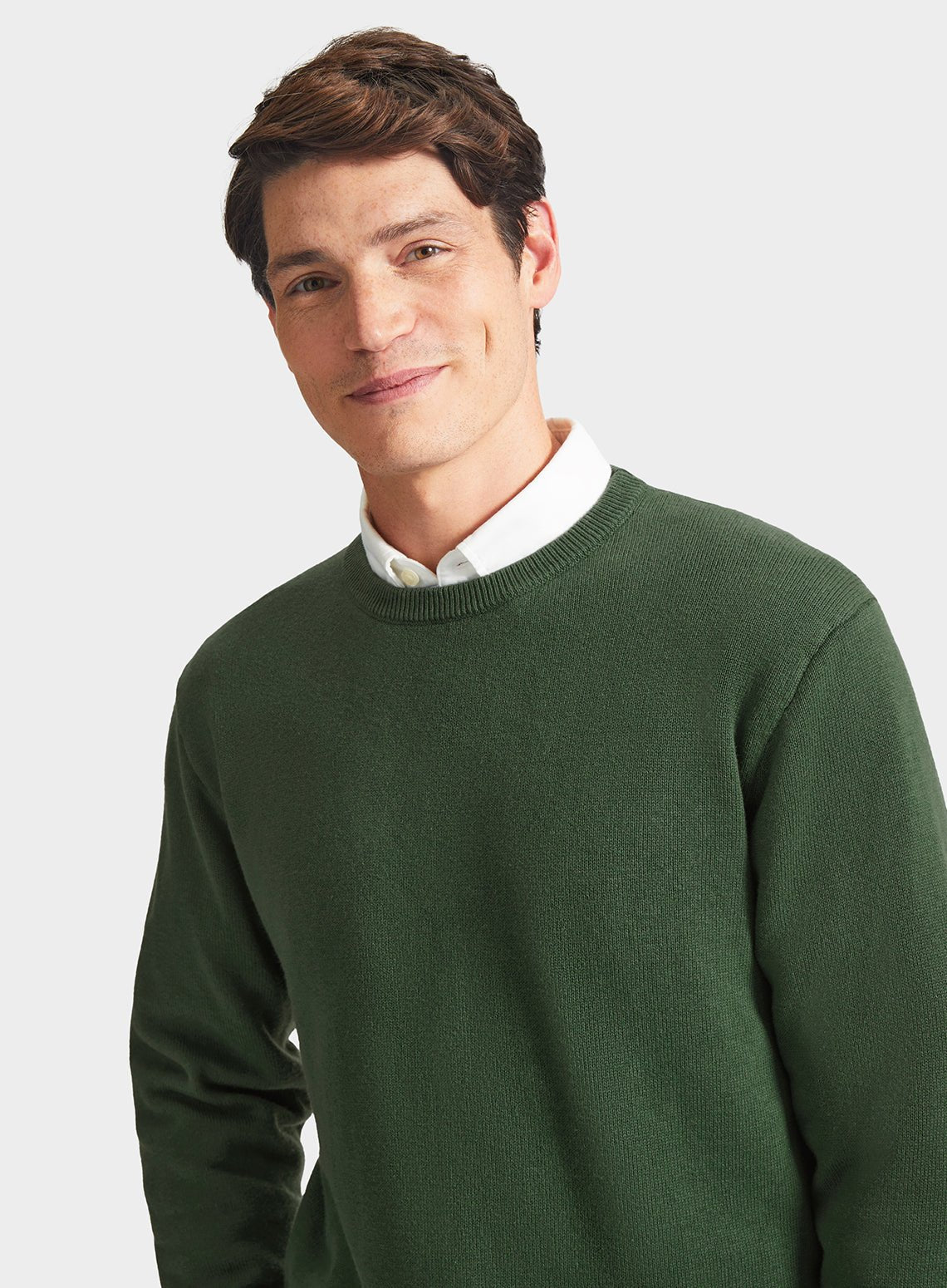 Men’s cotton cashmere crew neck jumper in Pea Green.