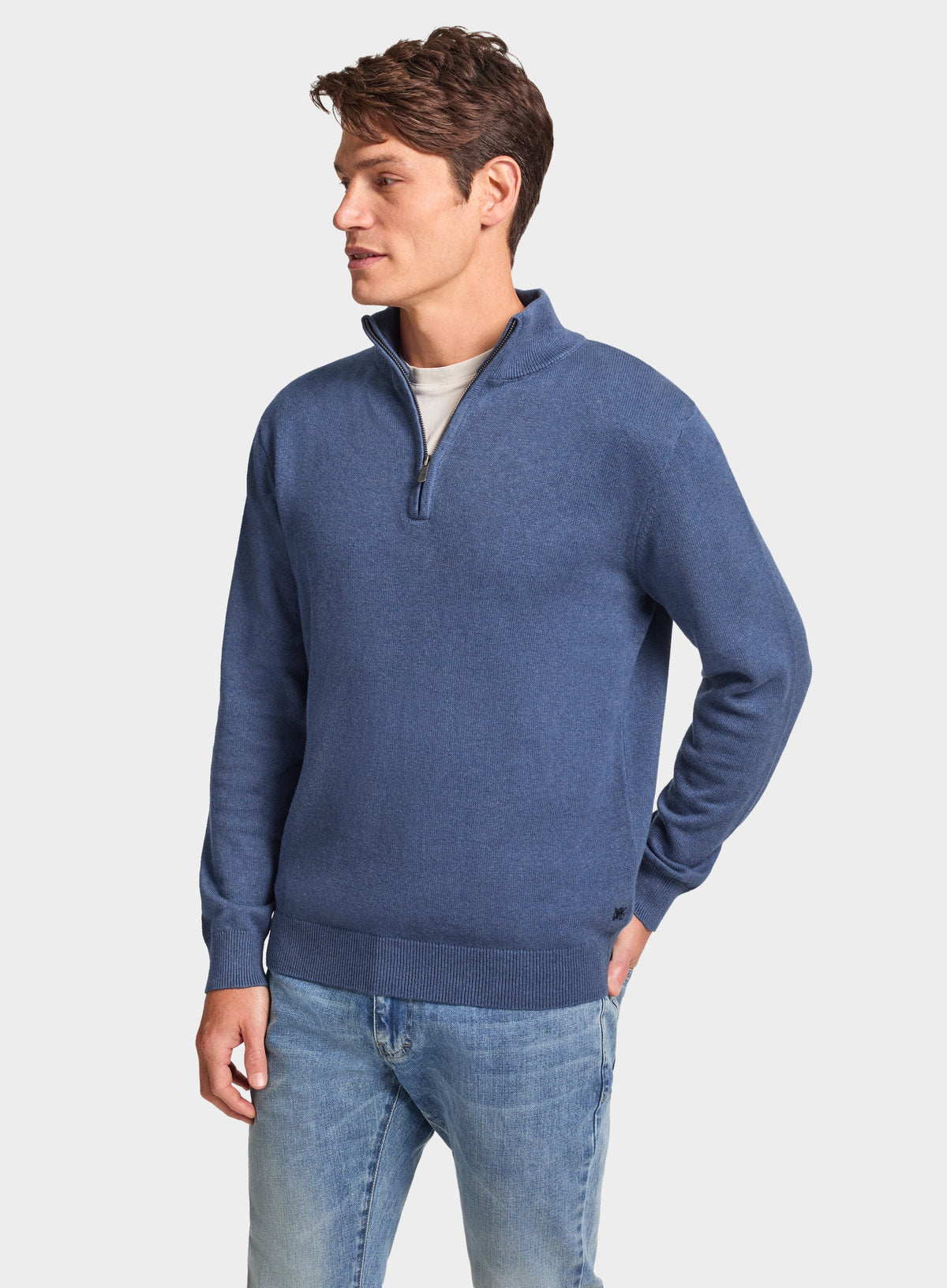 Men’s cotton cashmere quarter zip jumper in Denim.