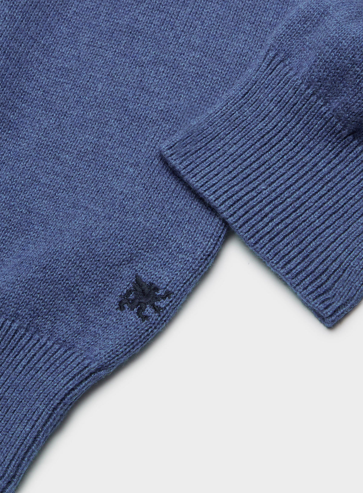 Men’s cotton cashmere quarter zip jumper in Denim.