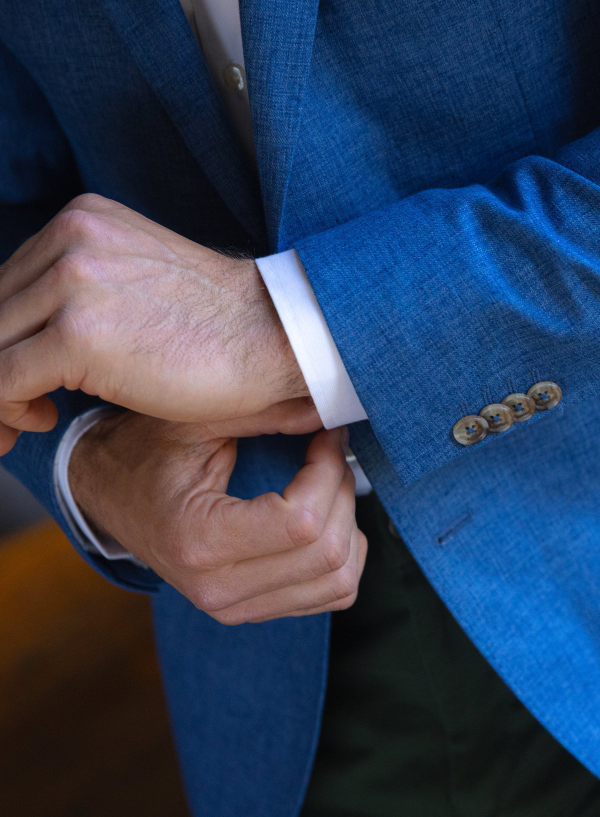 Men’s cotton linen blazer in Blue.