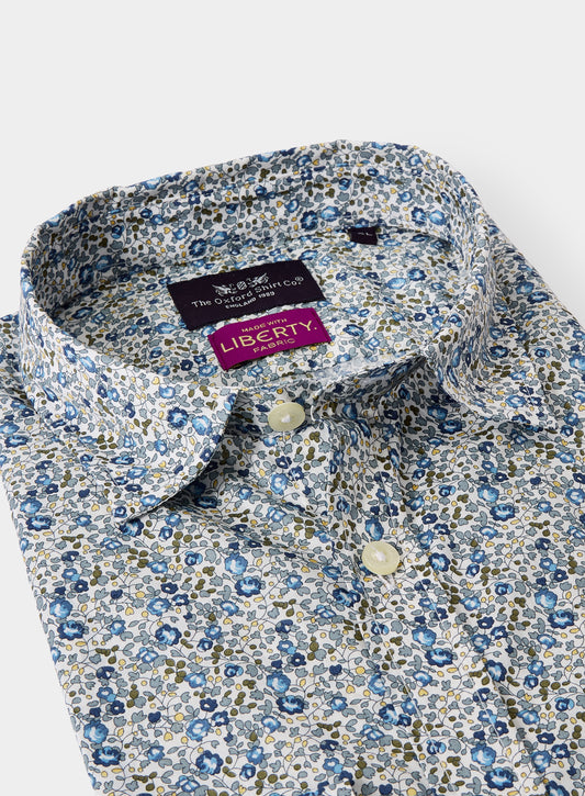 Men’s shirt in Eloise Liberty fabric.