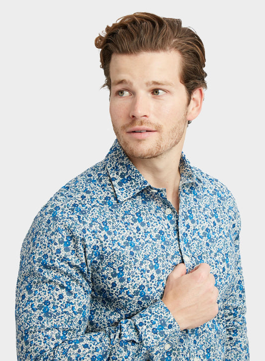 Men’s shirt in Emma & Georgina Liberty fabric.