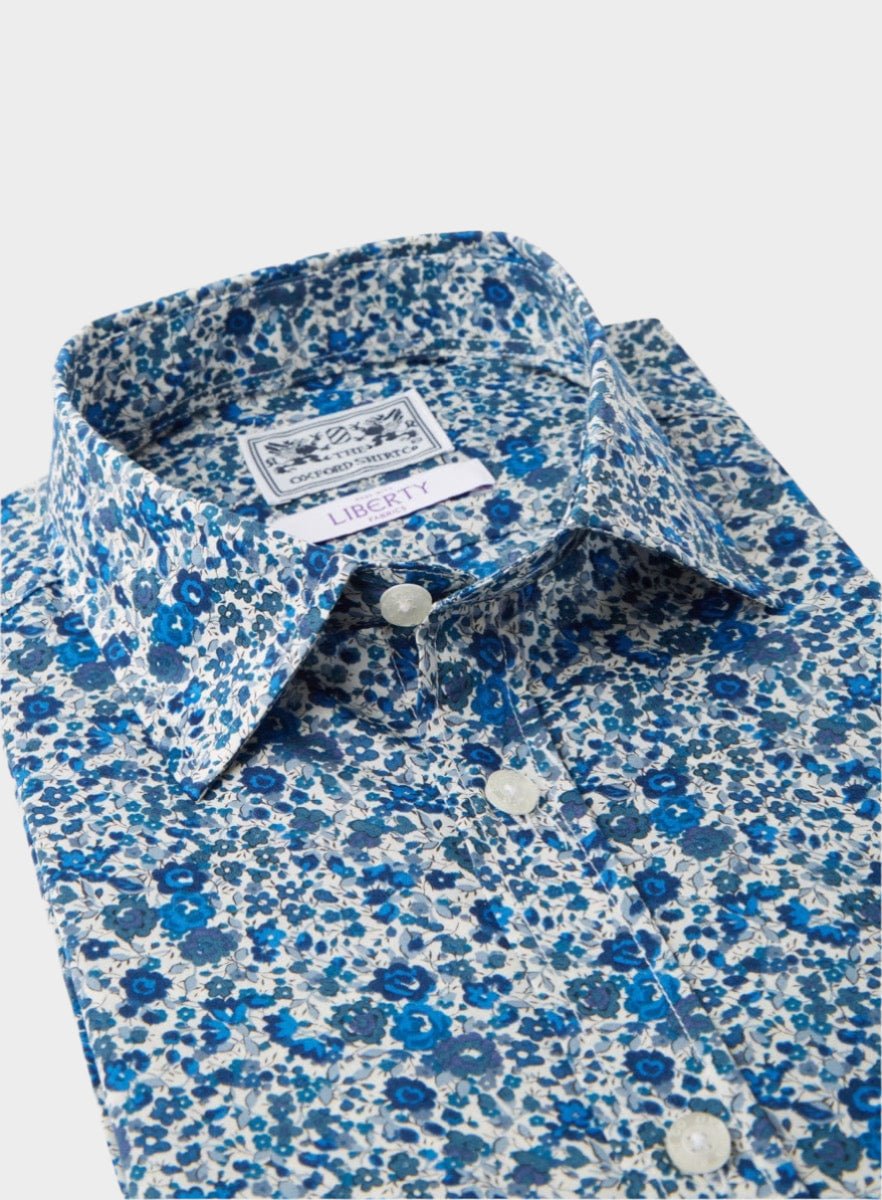Men’s shirt in Emma & Georgina Liberty fabric.