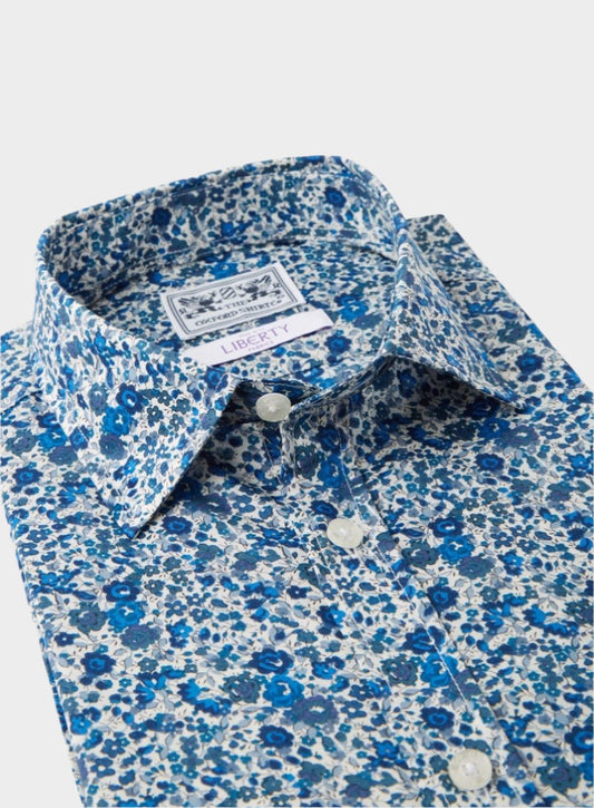 Men’s shirt in Emma & Georgina Liberty fabric.