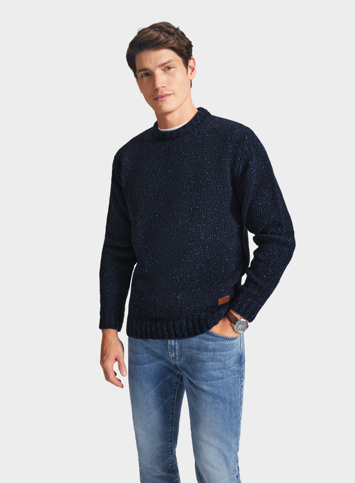 Men’s knitted neppy crew neck jumper in Navy.
