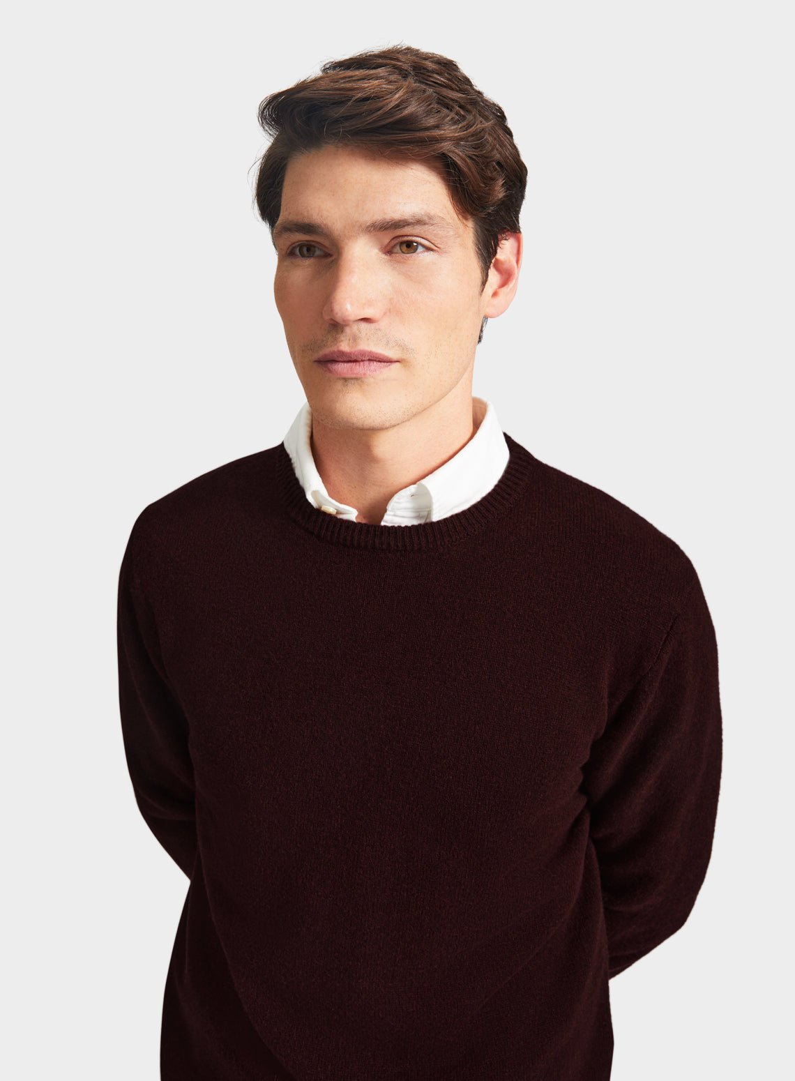 Men’s lambswool crew neck jumper in Red.