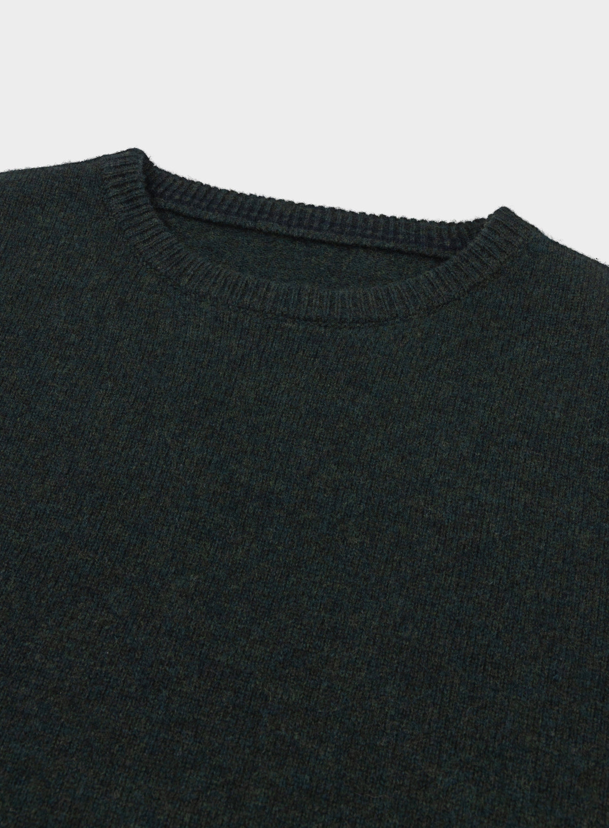 Men’s lambswool crew neck jumper in Sage.