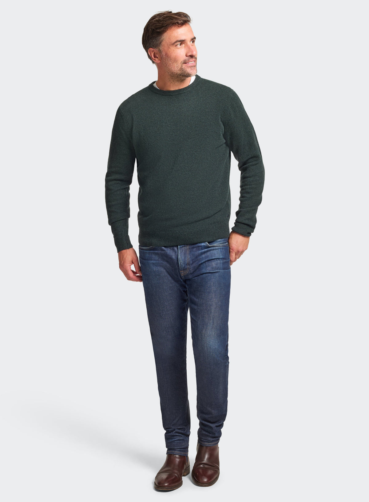 Men’s lambswool crew neck jumper in Sage.