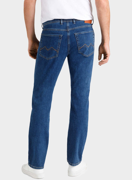 Men’s mac arne jeans in Light Blue.
