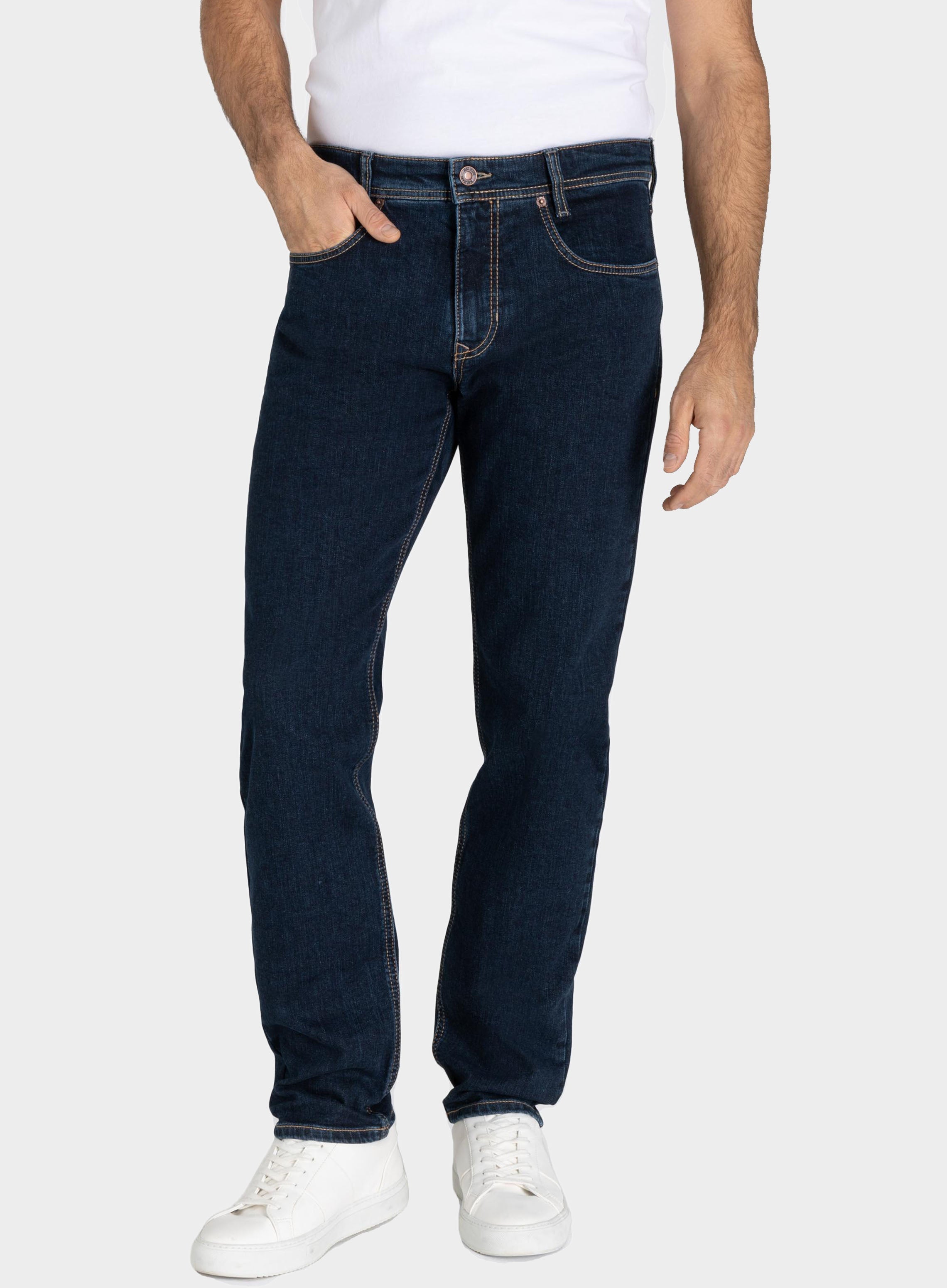 Men’s mac arne jeans in Mid Blue.