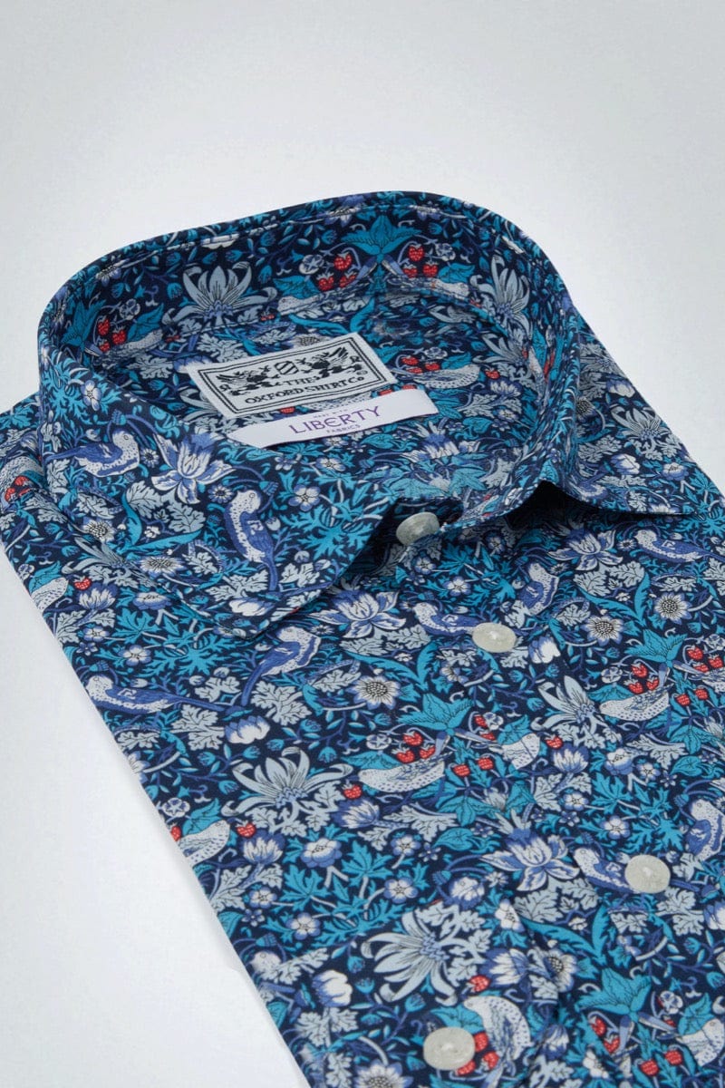 Men’s shirt in Strawberry Thief Liberty fabric.
