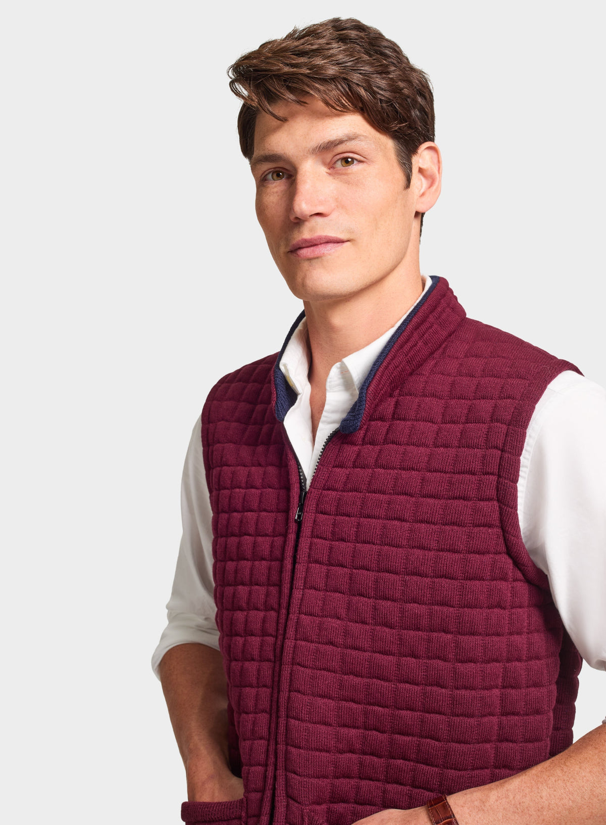 Men’s Thermatex quilted gilet in Burgundy.