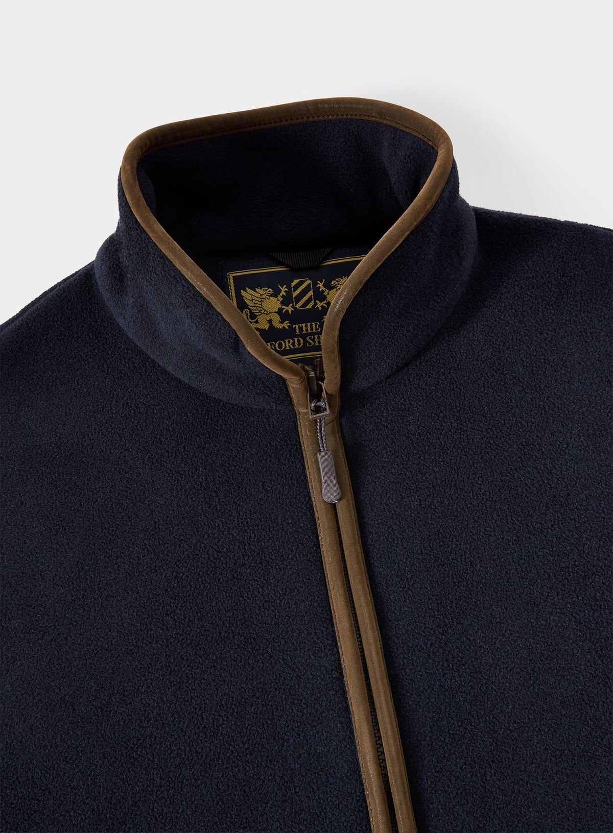 Men’s trimmed fleece gilet in Navy.