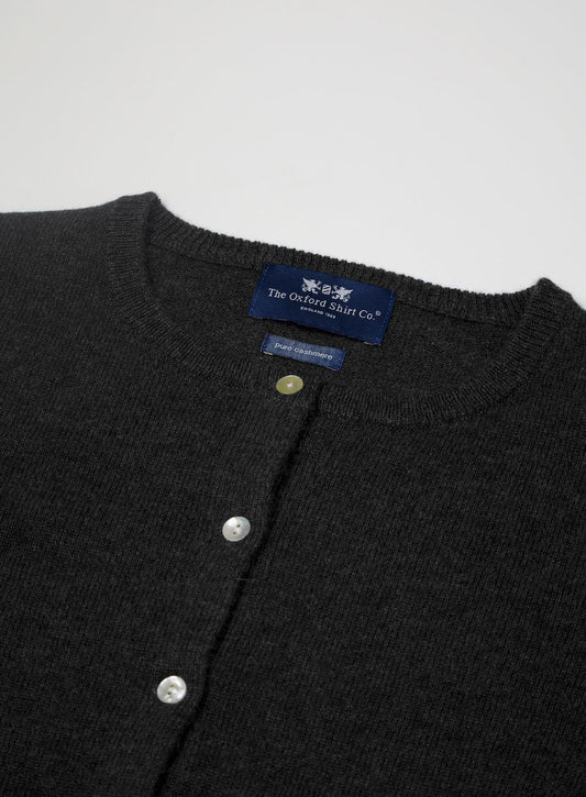 Women’s cashmere cardigan in Black.
