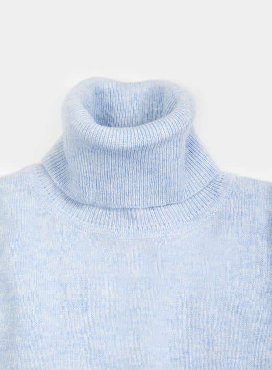 Women’s cashmere roll neck jumper in Frost.