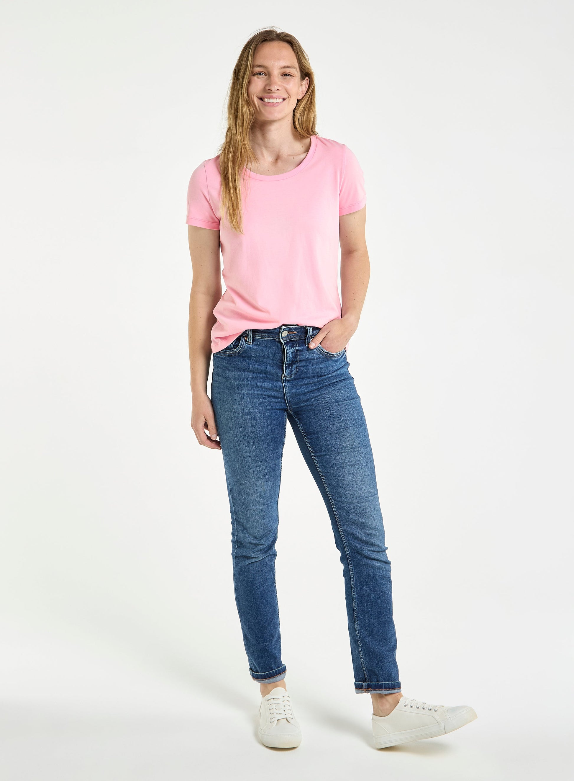 Women’s Classic Scoop Neck Short - Sleeved T-Shirt in Pink