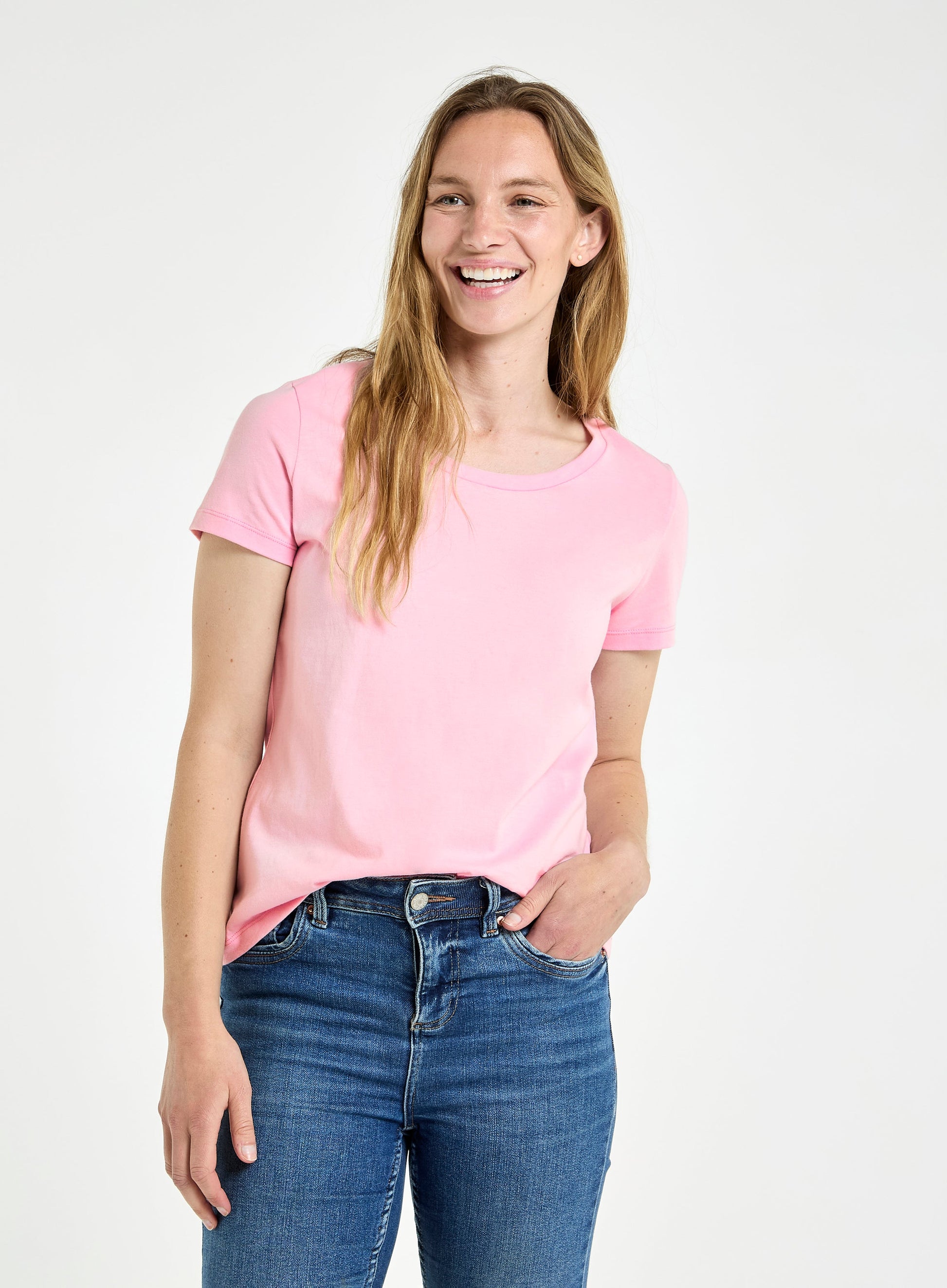 Women’s Classic Scoop Neck Short - Sleeved T-Shirt in Pink