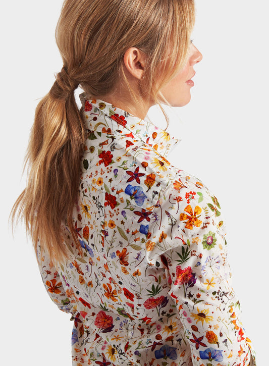 Women’s shirt in Floral Eve Liberty fabric.